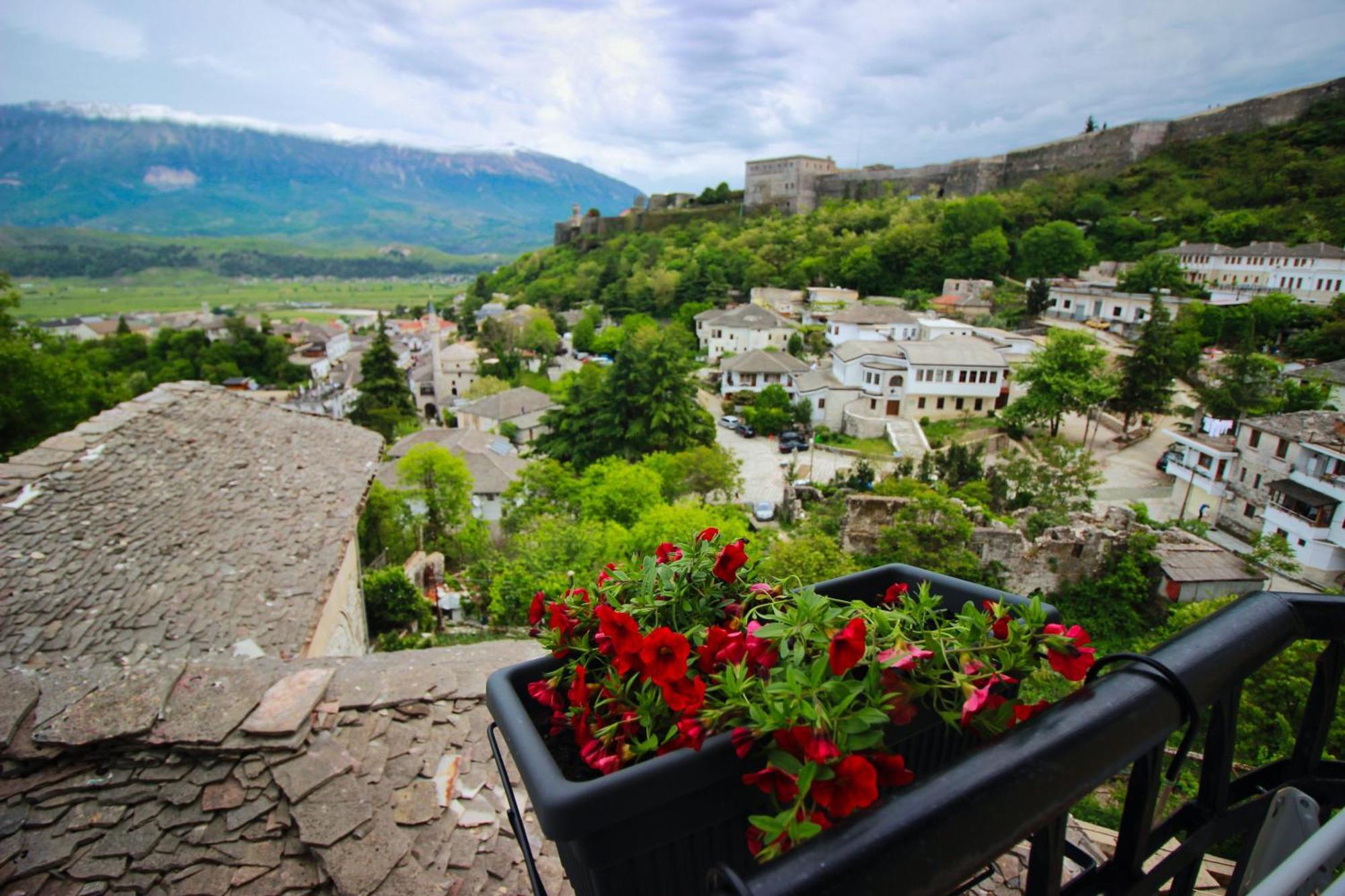 Emblematic House Apartment 2 Gjirokastra Zewnętrze zdjęcie