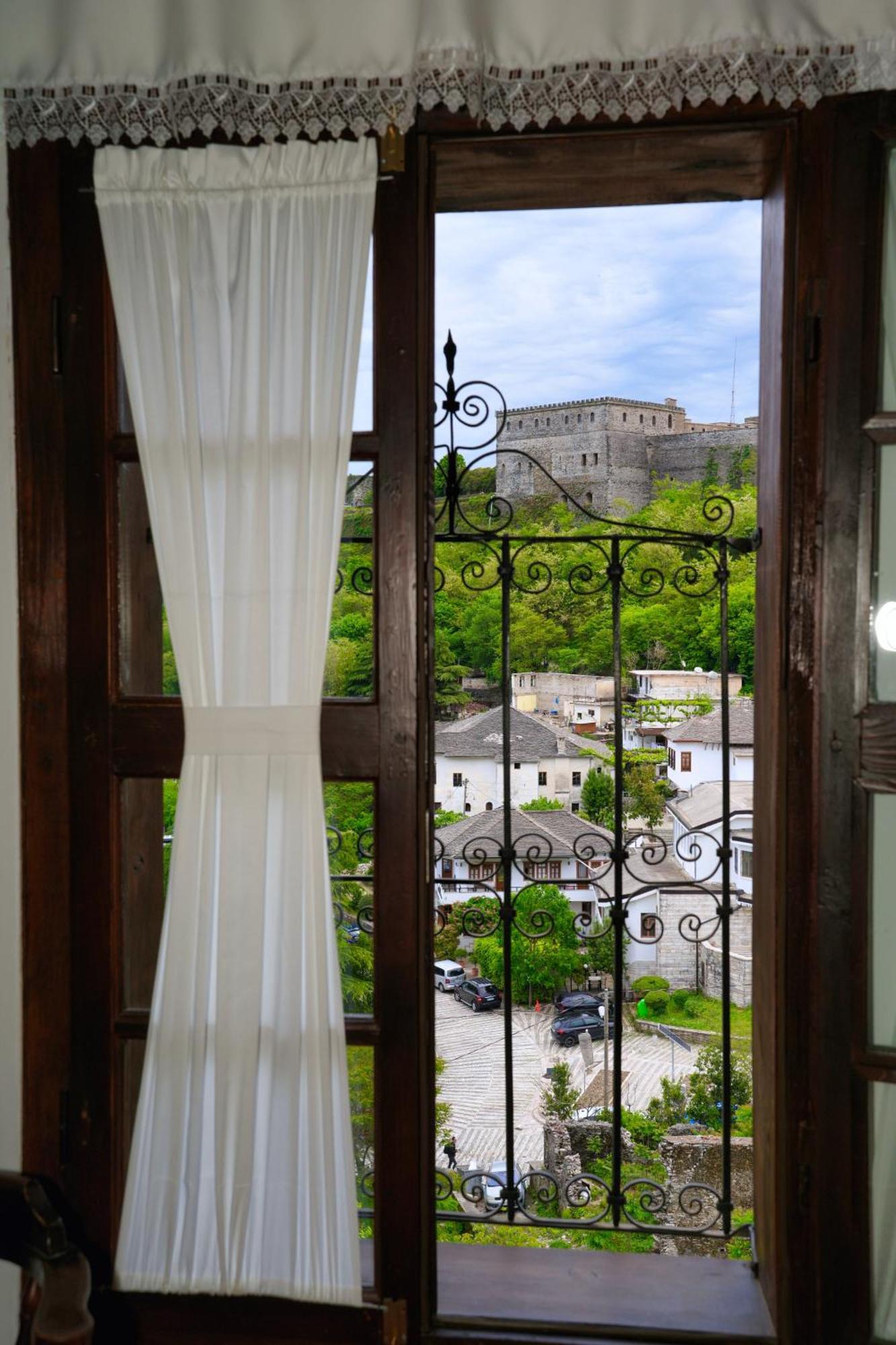 Emblematic House Apartment 2 Gjirokastra Zewnętrze zdjęcie